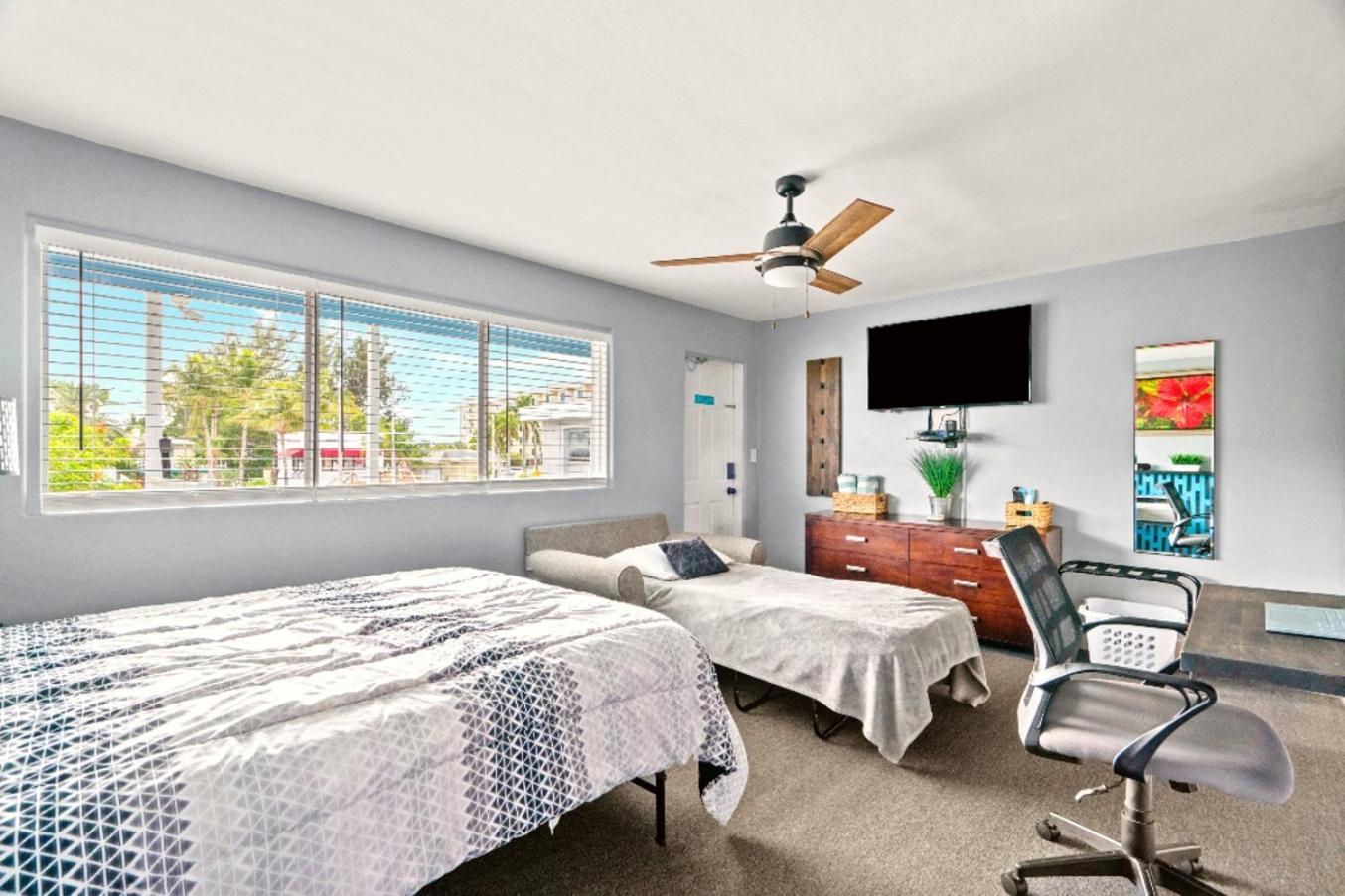 Boutique Beach Retreat St. Pete Beach Kültér fotó