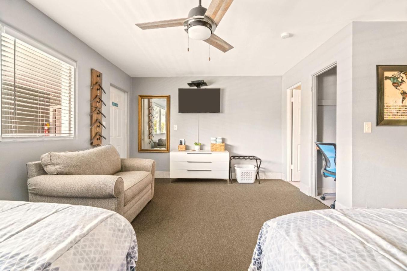 Boutique Beach Retreat St. Pete Beach Kültér fotó